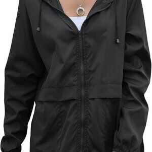 Lightweight Packable Women's Rain Jacket - Stylish Hooded Windbreaker in Black